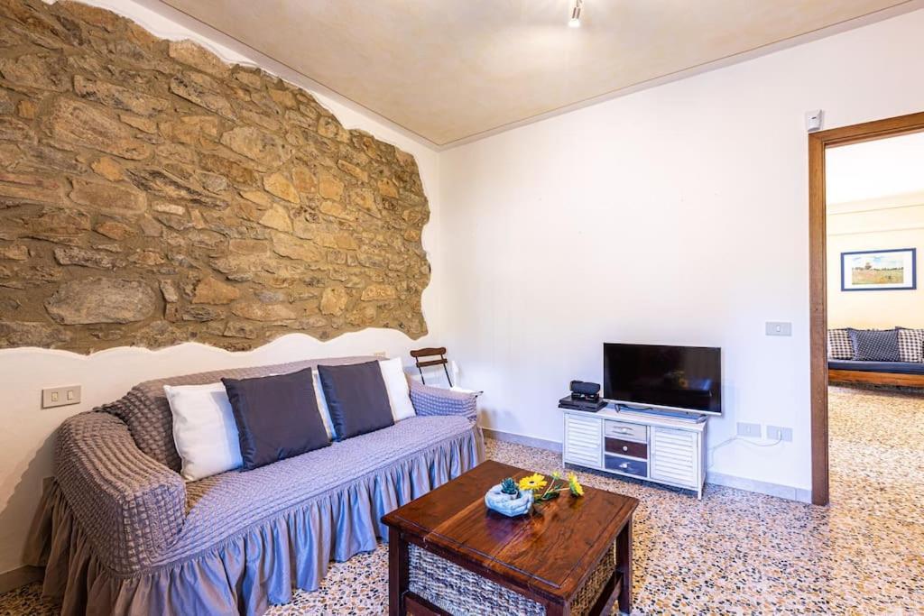 Casa Della Nonna Villa Chianni Luaran gambar